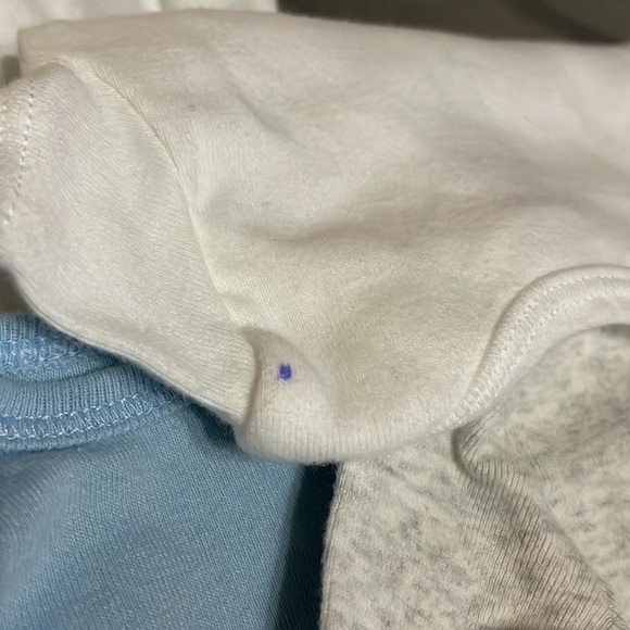 Carter’s NB Onesies Bundle - Picture 4 of 4